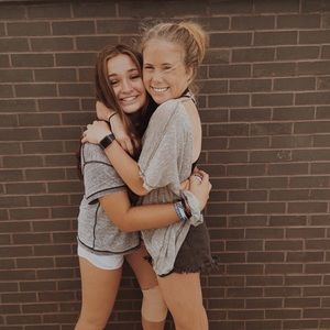 Meet your Posher, Avery